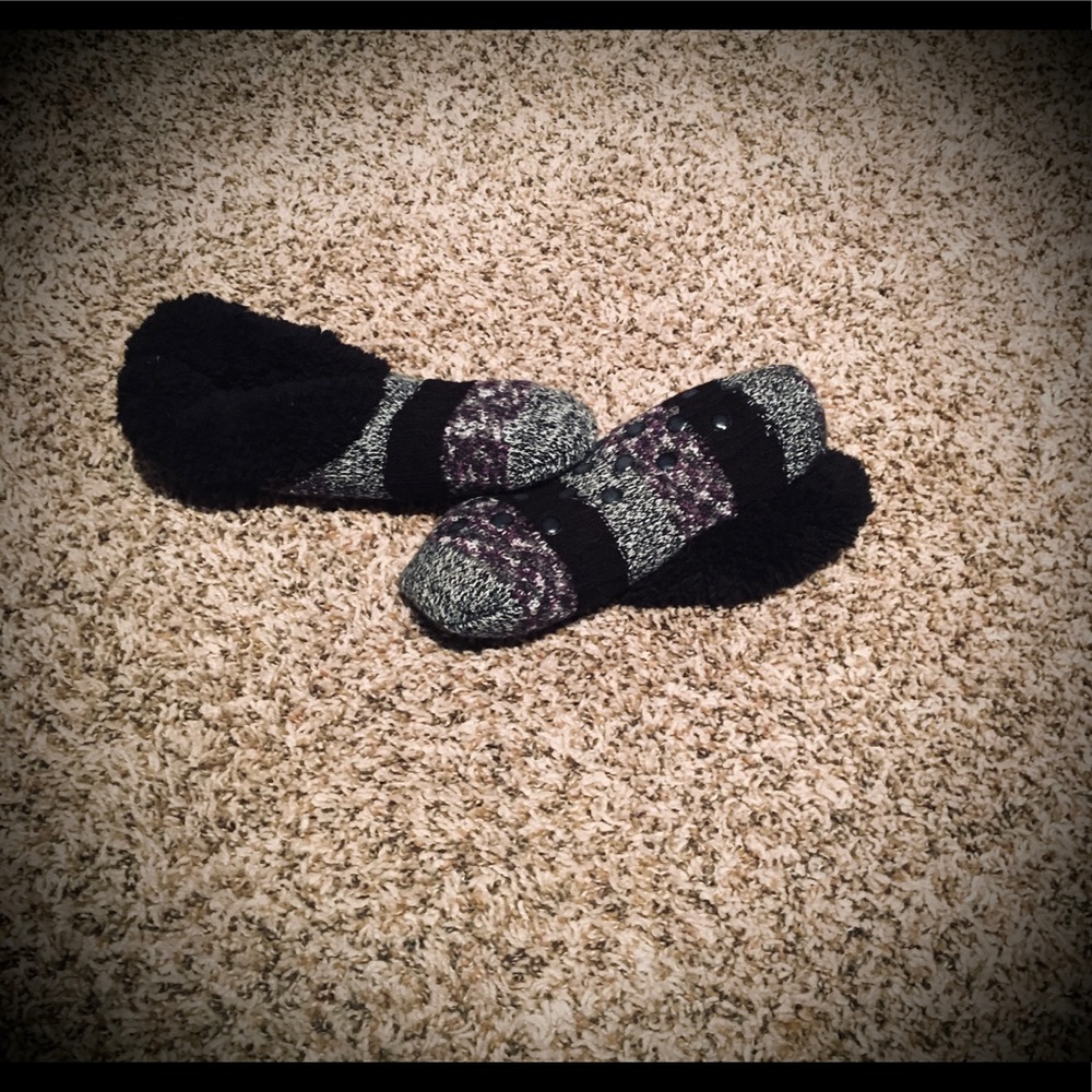 Non-slip slip on slippers size small